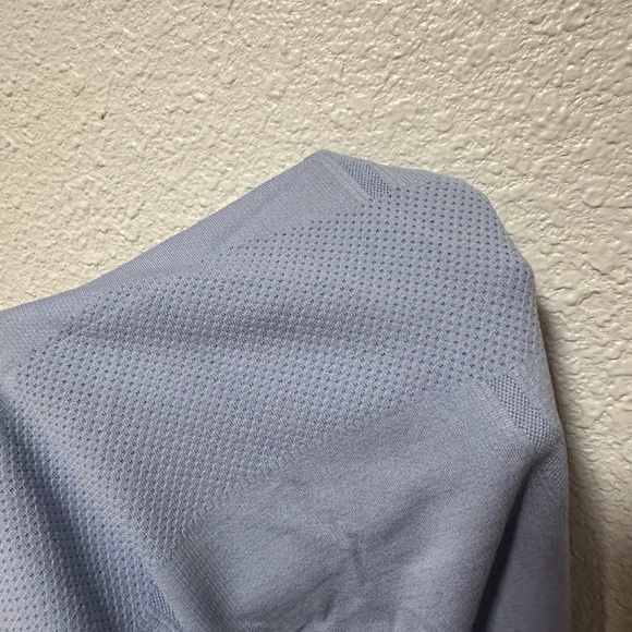 Lavender Lululemon tank size 6 - Picture 4 of 4